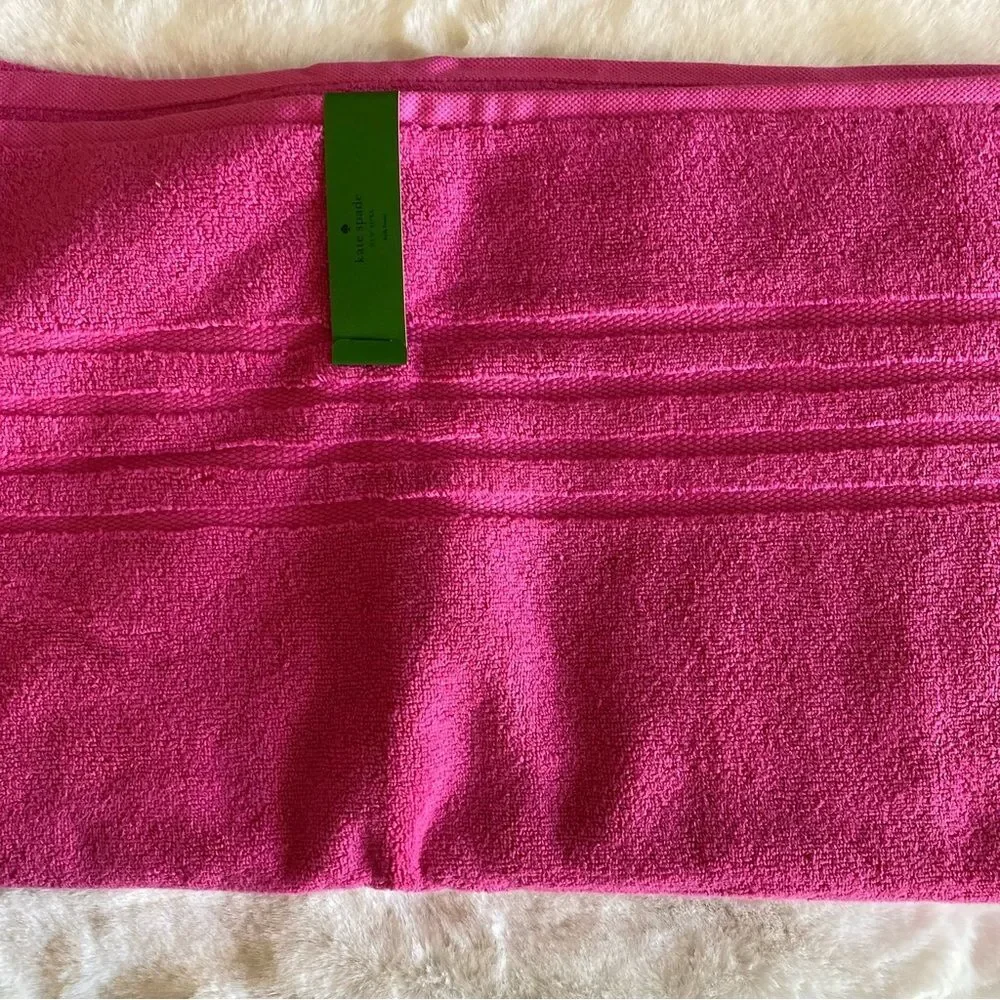 NWT Kate Spade Bath Towel Pink Magenta Terry Cotton